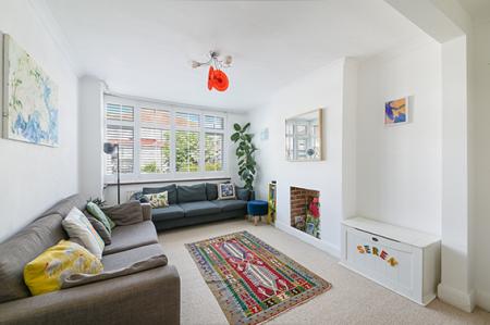 3 bedroom Semi-detached house for sale in Kingsmead Close, West Ewell, Epsom, KT19