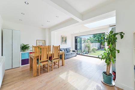 3 bedroom Semi-detached house for sale in Kingsmead Close, West Ewell, Epsom, KT19