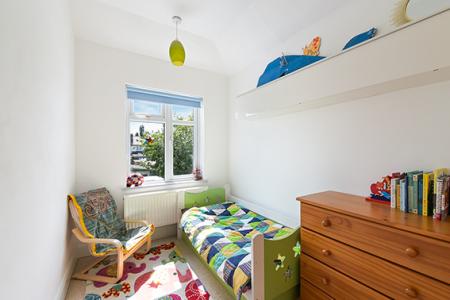 3 bedroom Semi-detached house for sale in Kingsmead Close, West Ewell, Epsom, KT19