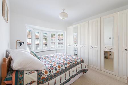 3 bedroom Semi-detached house for sale in Kingsmead Close, West Ewell, Epsom, KT19