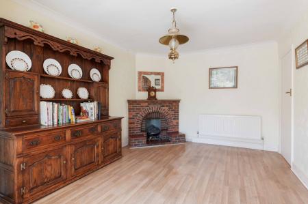 3 bedroom Semi-detached house for sale in Meadowview Road, Epsom, KT19