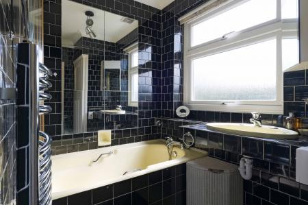 3 bedroom Semi-detached house for sale in Meadowview Road, Epsom, KT19