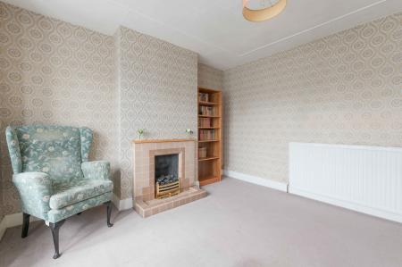 3 bedroom Semi-detached house for sale in Oakland Way, Ewell, Epsom, KT19