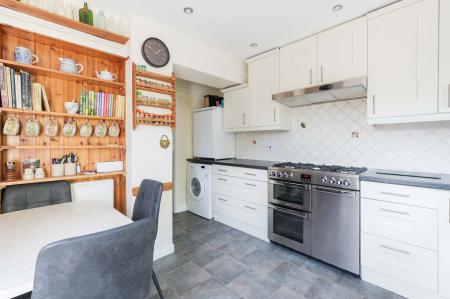 3 bedroom Semi-detached house for sale in Pams Way, Ewell, Epsom, KT19