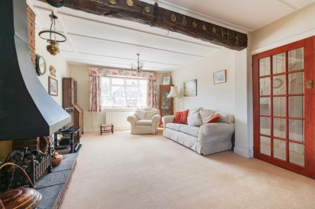 3 bedroom Semi-detached house for sale in Pams Way, Ewell, Epsom, KT19