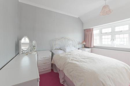 3 bedroom Semi-detached house for sale in Pams Way, Ewell, Epsom, KT19
