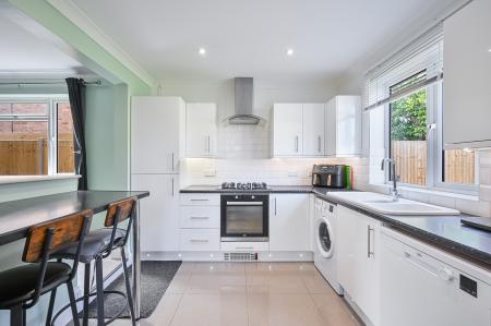 3 bedroom Detached bungalow for sale in Ruxley Close, West Ewell, Epsom, KT19