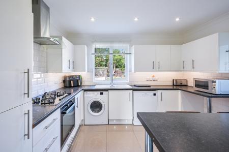 3 bedroom Detached bungalow for sale in Ruxley Close, West Ewell, Epsom, KT19