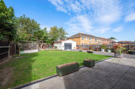 3 bedroom Detached bungalow for sale in Ruxley Close, West Ewell, Epsom, KT19