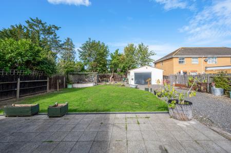 3 bedroom Detached bungalow for sale in Ruxley Close, West Ewell, Epsom, KT19
