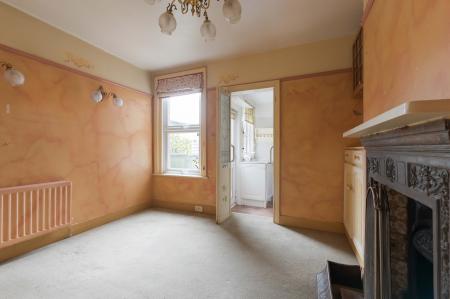 3 bedroom Semi-detached house for sale in Upper Court Road, Epsom, KT19