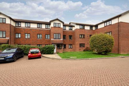Yeomanry Close, Epsom, KT17