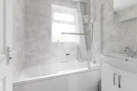 3 bedroom Terraced House for sale in Cumberland Close, Epsom, KT19