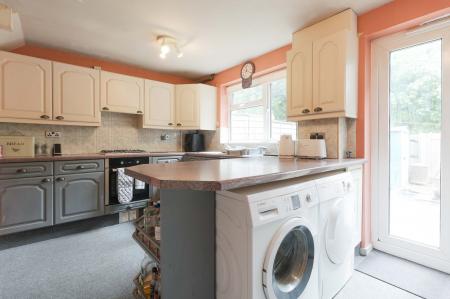 3 bedroom Terraced House for sale in Cumberland Close, Epsom, KT19