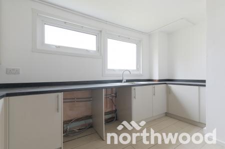 3 bedroom Flat for sale in Wandle Court, West Ewell, Epsom, KT19
