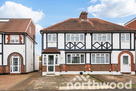 Pams Way, Ewell, Epsom, KT19
