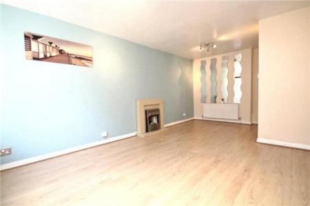 2 bedroom Cottage to let in High Street, Ewell, Epsom, KT17