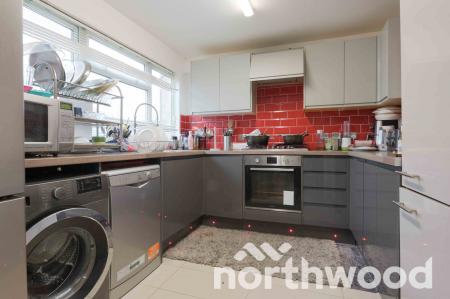 3 bedroom Terraced House for sale in Ormonde Avenue, Epsom, KT19