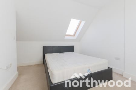 2 bedroom Flat for sale in Ruxley Lane, West Ewell, Epsom, KT19