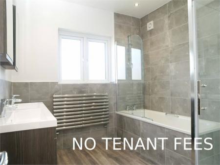 3 bedroom Detached house to let in Cuddington Avenue, Worcester Park, London, KT4