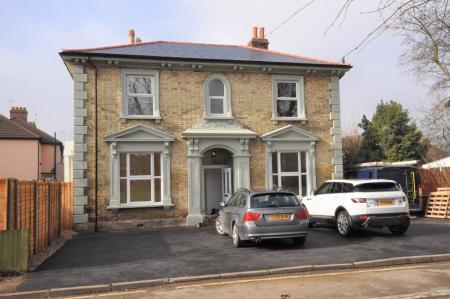 The Green, Sutton, SM1