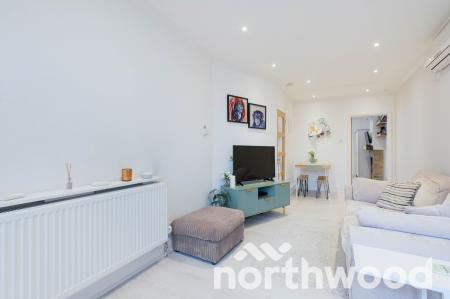 1 bedroom Flat for sale in Chessington Road, West Ewell, Epsom, KT19