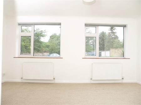 1 bedroom Flat to let in 29 Temple Road, Epsom, KT19