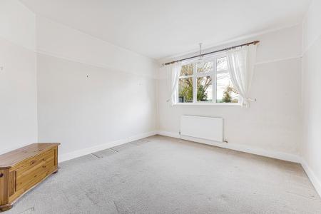1 bedroom Maisonette for sale in Cannon Hill Lane, Raynes Park SW20