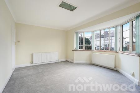 3 bedroom Detached house for sale in Chesterfield Road, Ewell, Epsom, KT19