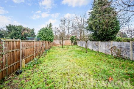 3 bedroom Detached house for sale in Chesterfield Road, Ewell, Epsom, KT19