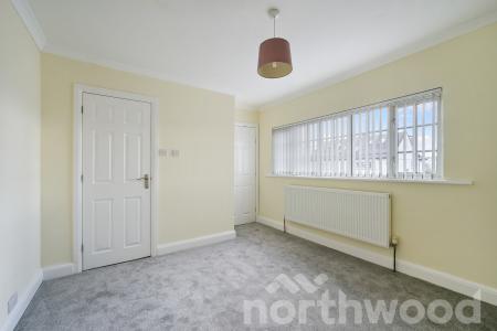 3 bedroom Detached house for sale in Chesterfield Road, Ewell, Epsom, KT19