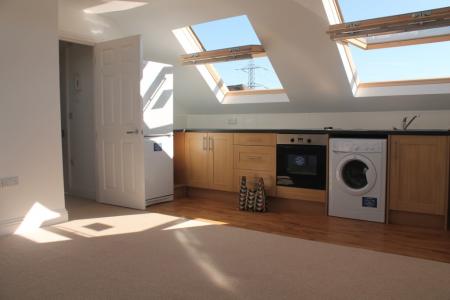 1 bedroom Flat to let in 180 Sutton Common Road, Sutton, SM1