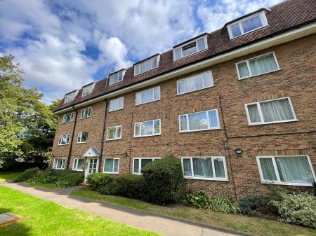 1 bedroom Flat to let in 180 Sutton Common Road, Sutton, SM1