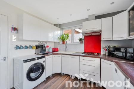 2 bedroom Maisonette for sale in Jasmin Road, West Ewell, Epsom, KT19