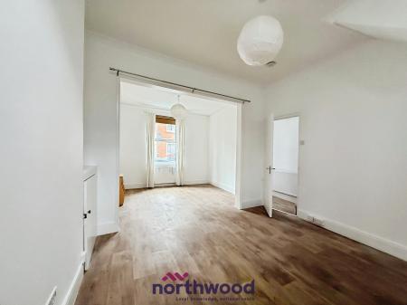 2 bedroom Terraced House to let in Roberts Road, St Leonards, Exeter, EX2