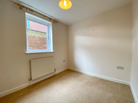 2 bedroom Flat to let in St Davids Hill, St Davids, Exeter, EX4