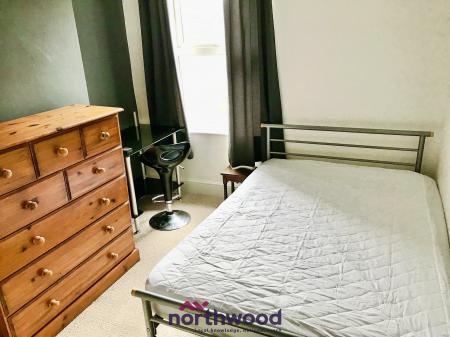 4 bedroom Terraced House to let in Baker Street, Heavitree, Exeter, EX2