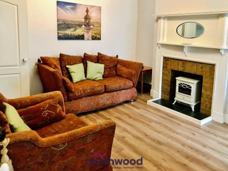 4 bedroom Terraced House to let in Baker Street, Heavitree, Exeter, EX2