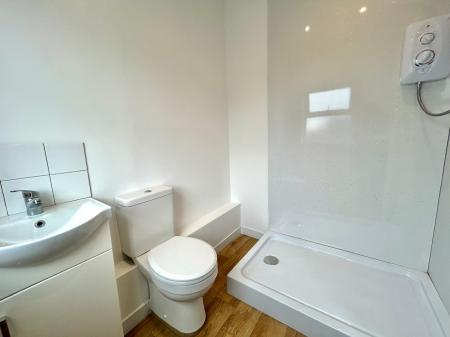 2 bedroom Flat to let in Sidwell Street, Central, Exeter, EX4