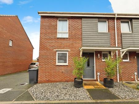 3 bedroom Semi-detached house to let in Staddle Stone Road, Pinhoe, Exeter, EX1