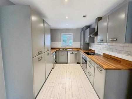 Staddle Stone Road, Pinhoe, Exeter, EX1