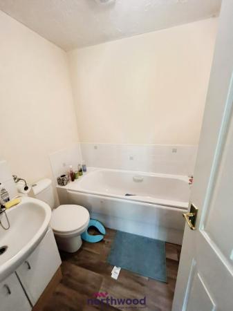 2 bedroom Terraced House to let in Clover Avenue, Exwick, Exeter, EX4