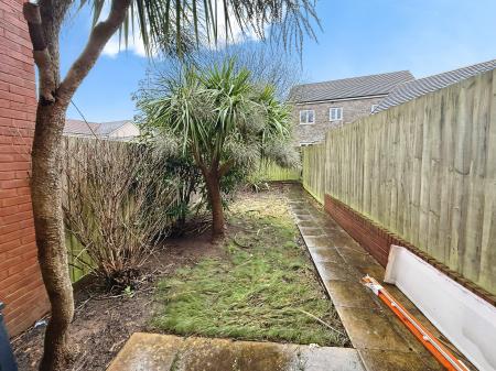 2 bedroom Terraced House to let in St. Michaels Way, Cranbrook, EX5