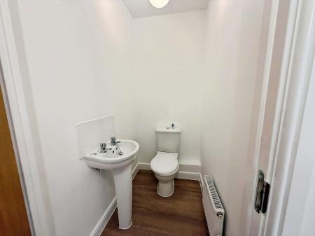 2 bedroom Terraced House to let in St. Michaels Way, Cranbrook, EX5