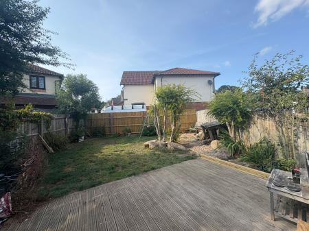 3 bedroom Detached house to let in Slanns Meadow, Newton Abbot, TQ12