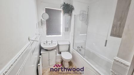 3 bedroom Detached house to let in Slanns Meadow, Newton Abbot, TQ12