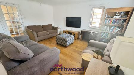 3 bedroom Detached house to let in Slanns Meadow, Newton Abbot, TQ12