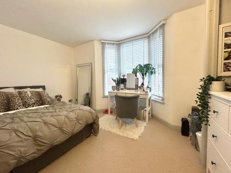 1 bedroom Maisonette to let in Bonhay Road, St Davids, Exeter, EX4