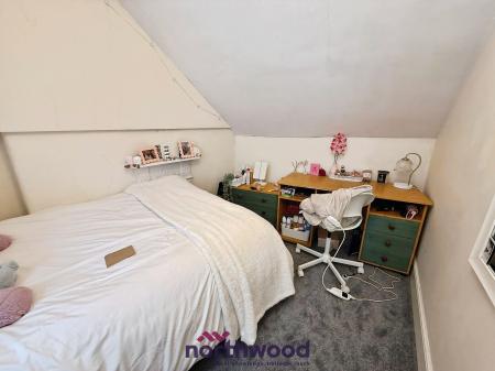 4 bedroom Terraced House to let in Danes Road, Central, Exeter, EX4