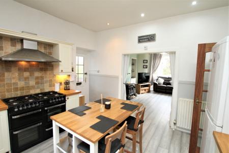 3 bedroom Semi-detached house for sale in Peathill Terrace, Bonnybridge, FK4